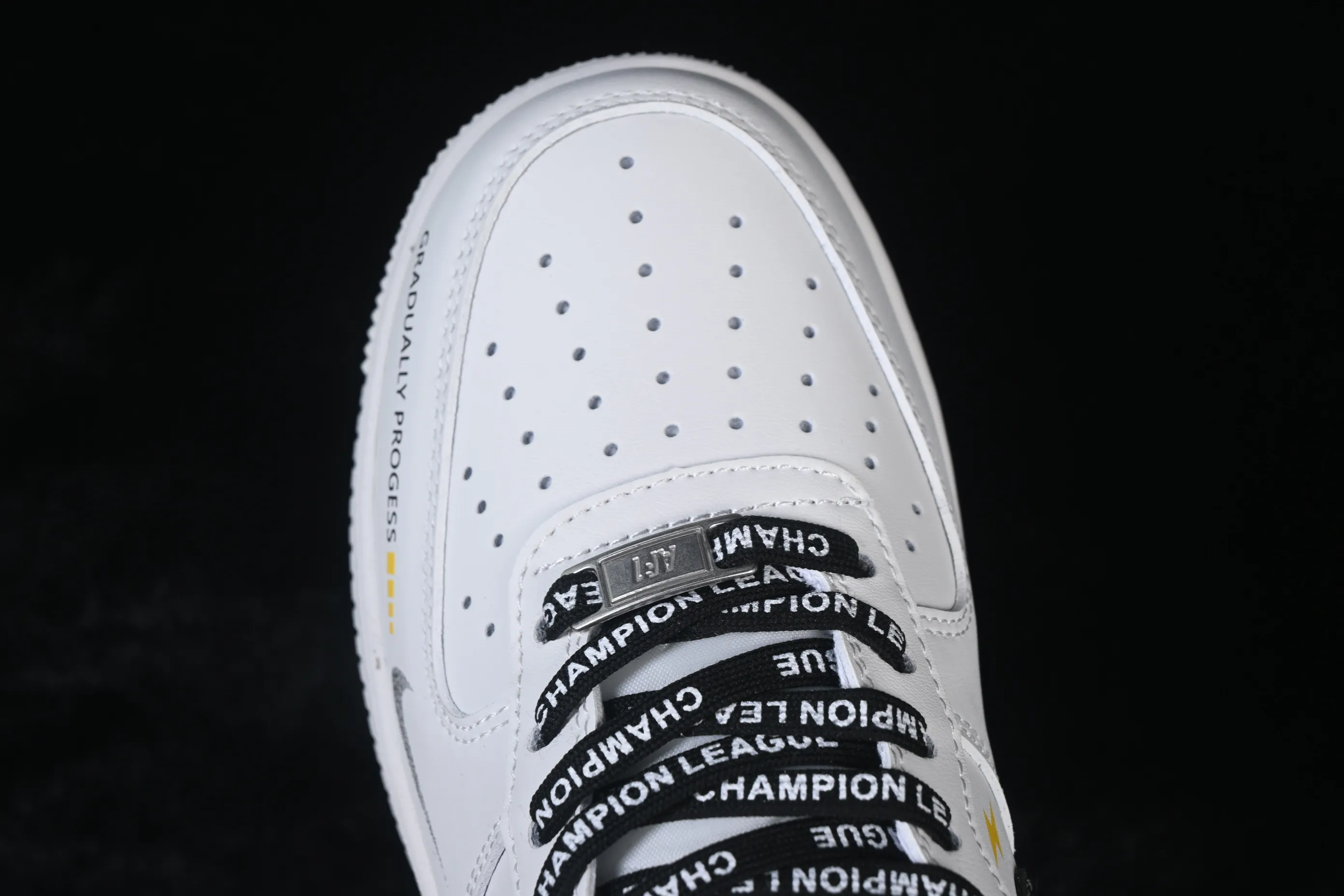 All categories Nk Air Force 1 Air Force series Nk Air Force 1 Low Air Force low-top Nike Air Force 1 '07 Low White and black barcode Air Force 1 low-top casual sneakers JP8028-072